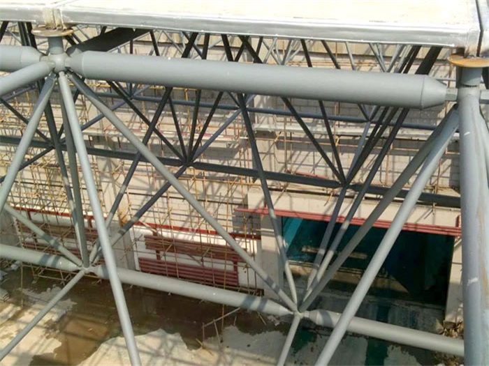 延吉公安局网架天基板屋面